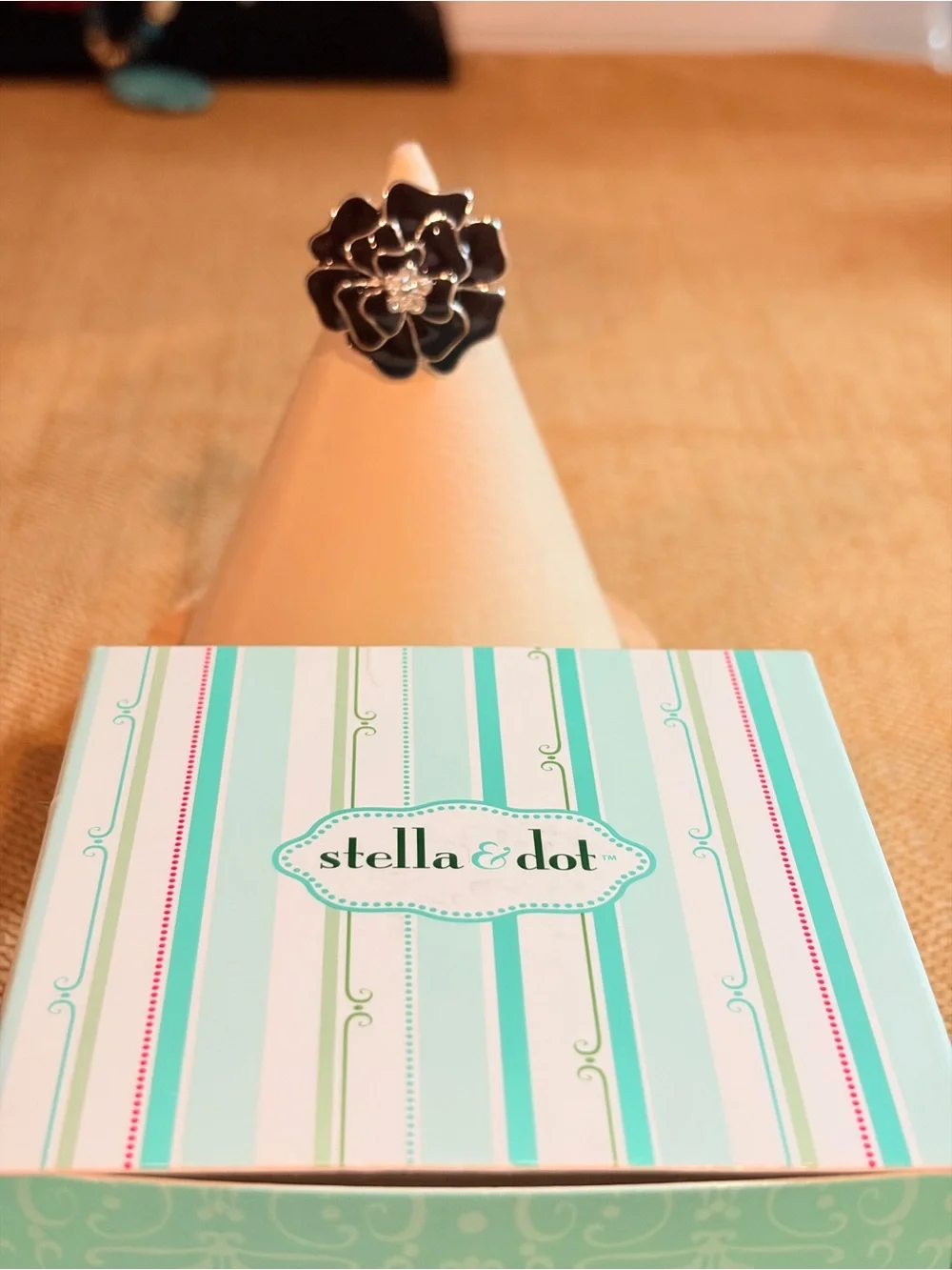 Stella & Dot Bloom Flower Ring
